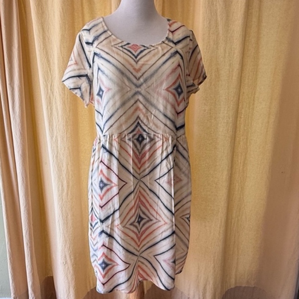 Old Navy Multicolor Swirl Top